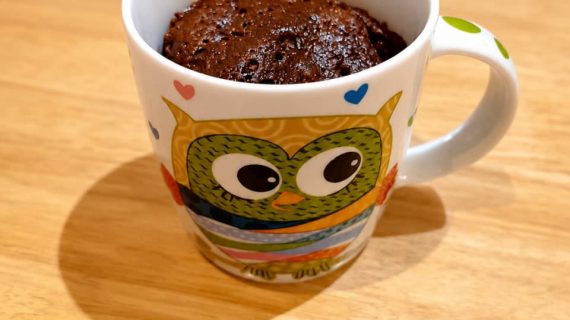 Mugcake de cacao al microondas: receta rápida en menos de 3 minutos